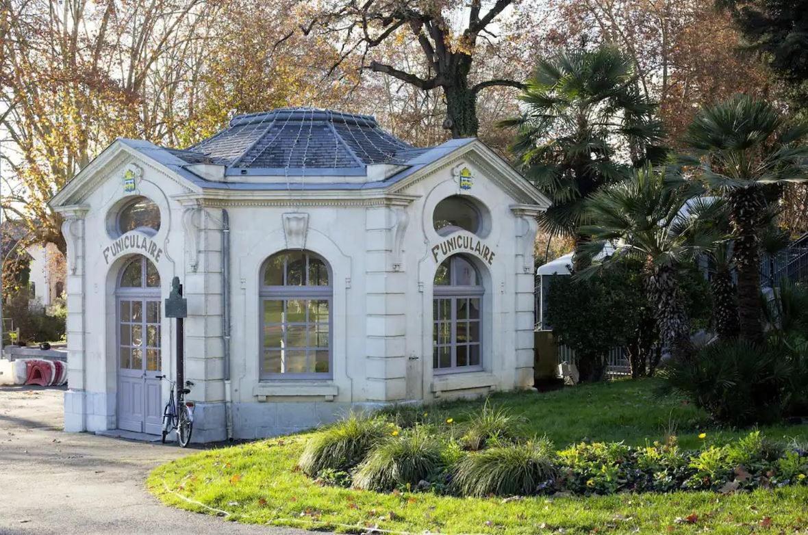 Apartmán Le Petit Park-Studio-Terrasse- Piscine-Wifi Fibre Pau Exteriér fotografie